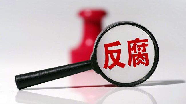 红色的比基尼
